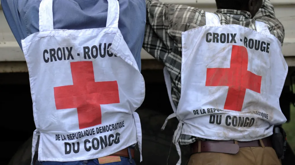 Red Cross volunteers die from suspected...
