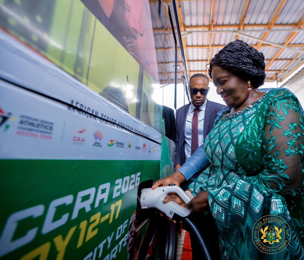 Vice-President commissions 100 new Metro...