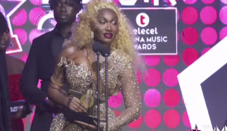 Wendy Shay Crowned Afrobeats Afropop Artiste At The 27th TGMAs Wendy Shay Crowned Afrobeats Afropop Artiste At The 27th TGMAs