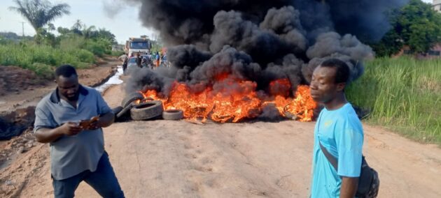BECE candidates stranded as Nyankrom residents block roads over ‘death trap’ network