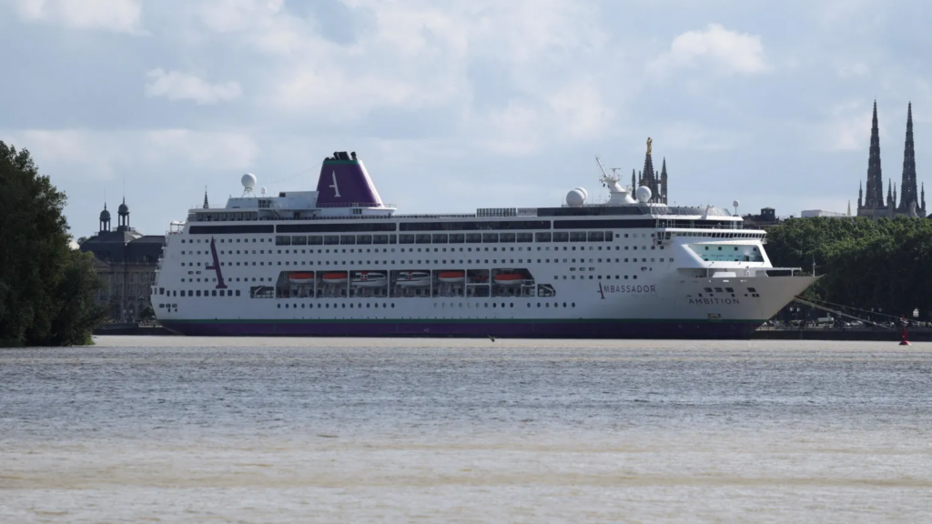 More than 1,000 passengers held on cruise...