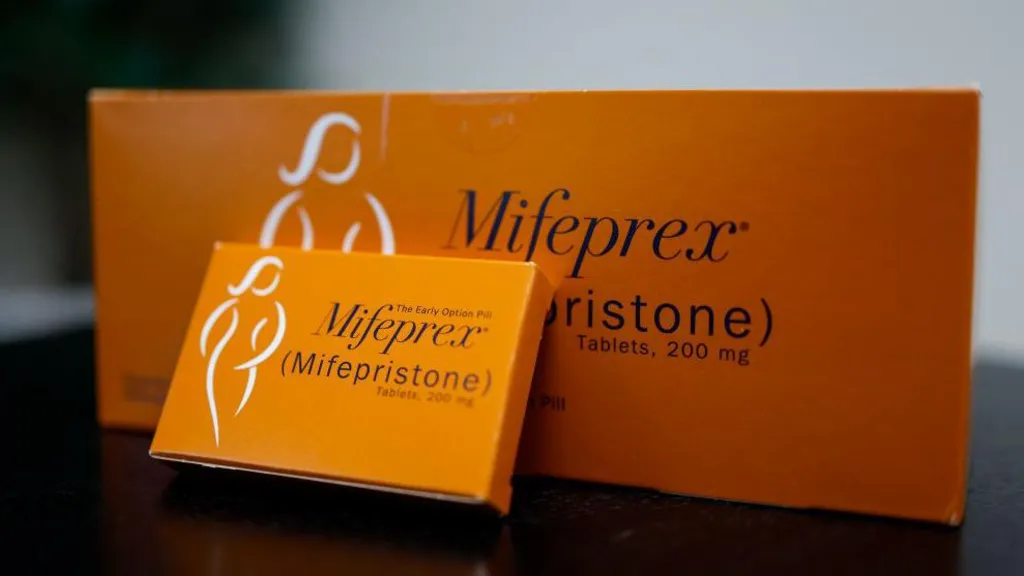 US Supreme Court restores abortion pill...