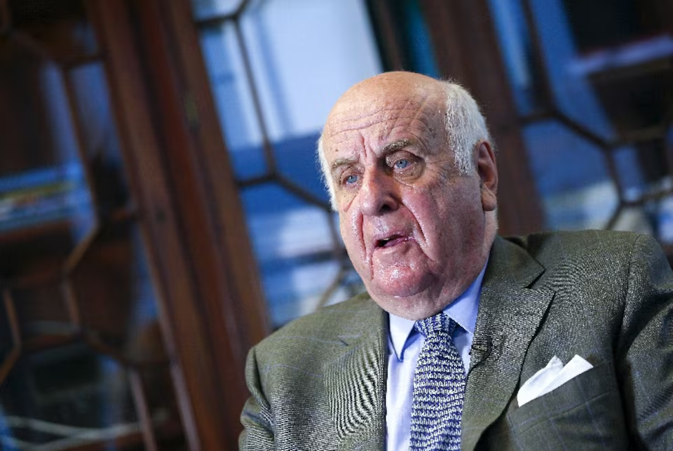 Belgian ex-diplomat Davignon dies before...