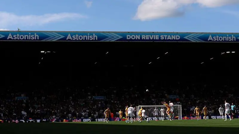 Leeds promise bans over homophobic chants