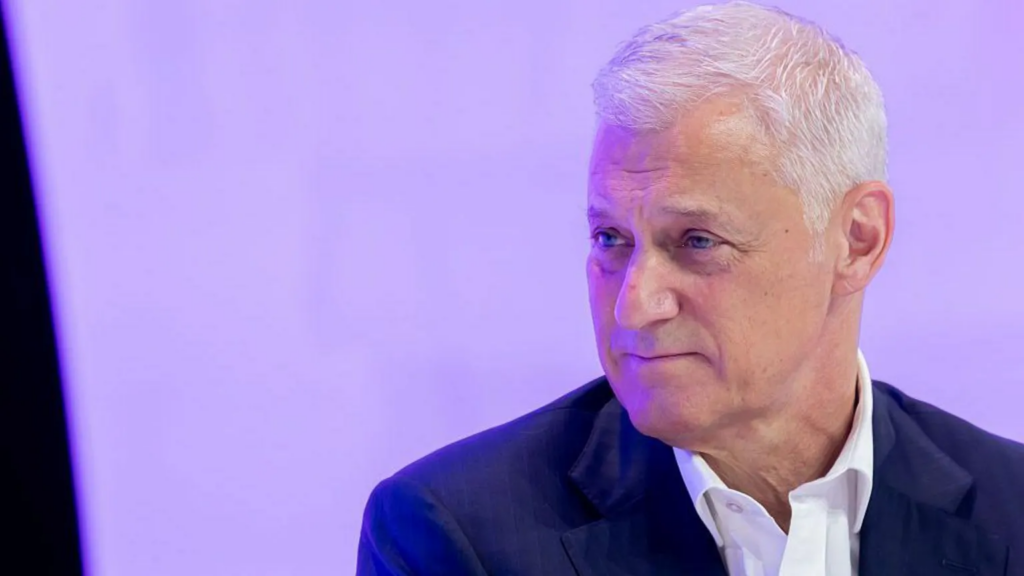 Bank boss sorry after describing workers...