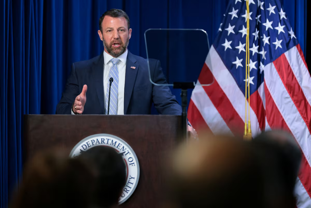 US draws up plans to halt immigration,...