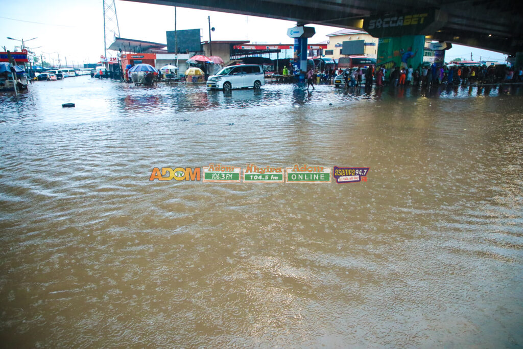 Kwame Nkrumah Circle floods leave hundreds ...