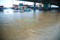 Kwame Nkrumah Circle floods leave hundreds of commuters stranded