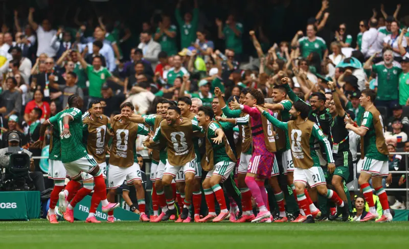 Mexico beat South Africa in chaotic World...