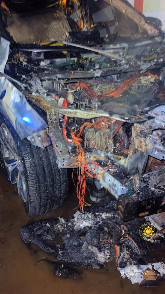 Firefighters contain two separate fire outbreaks in Accra, n