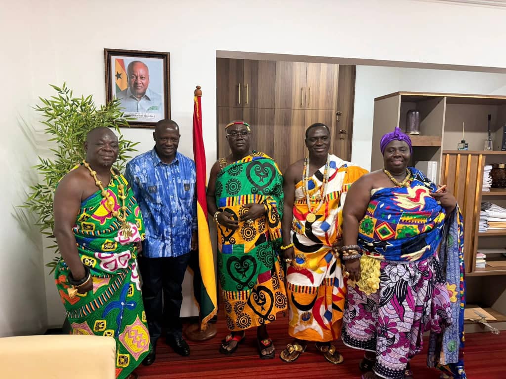 Nzema chiefs pay courtesy call on Lands Minister Emmanuel Armah Kofi Buah