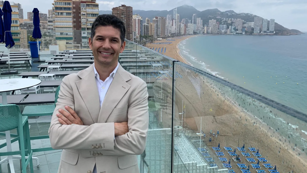 Spain’s visitor numbers hit new highs as tourists avoid Midd