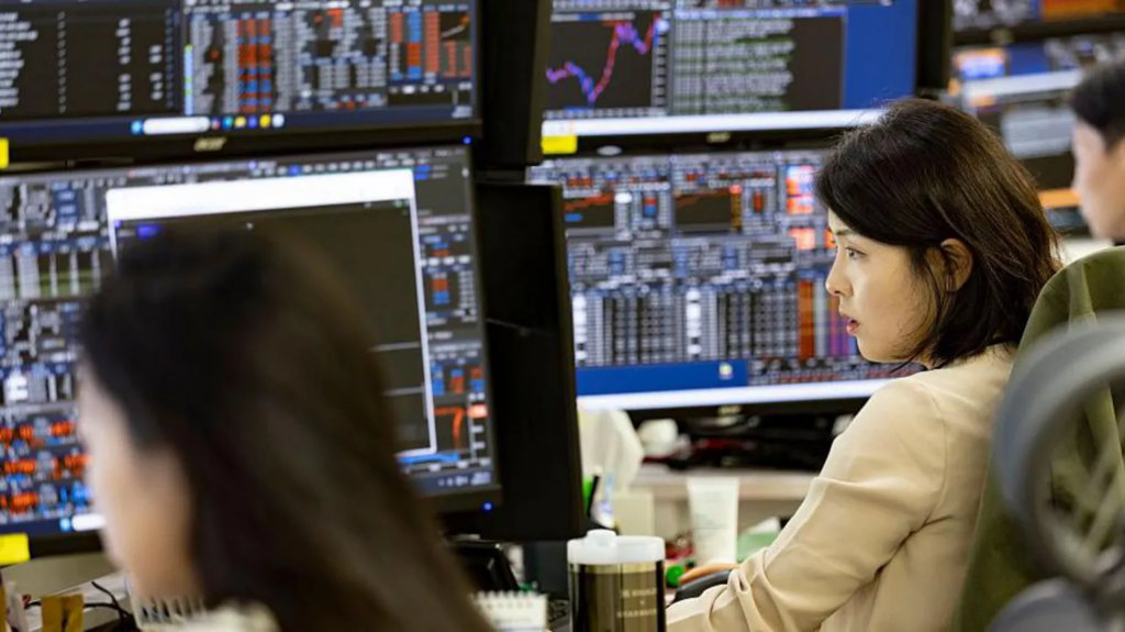 Stock market jitters remain amid tech fears and renewed Midd