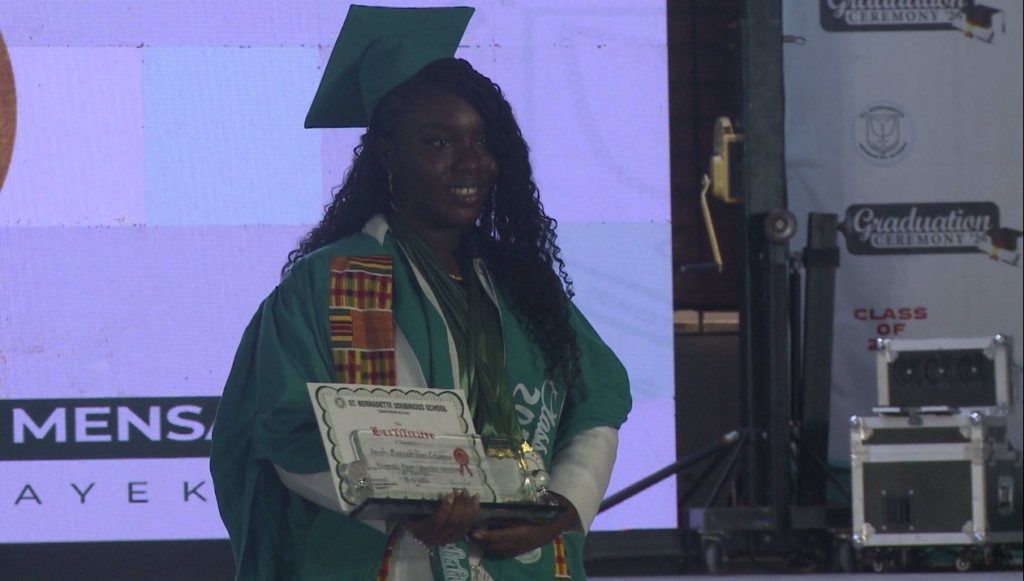 Valedictorian urges graduates to embrace...
