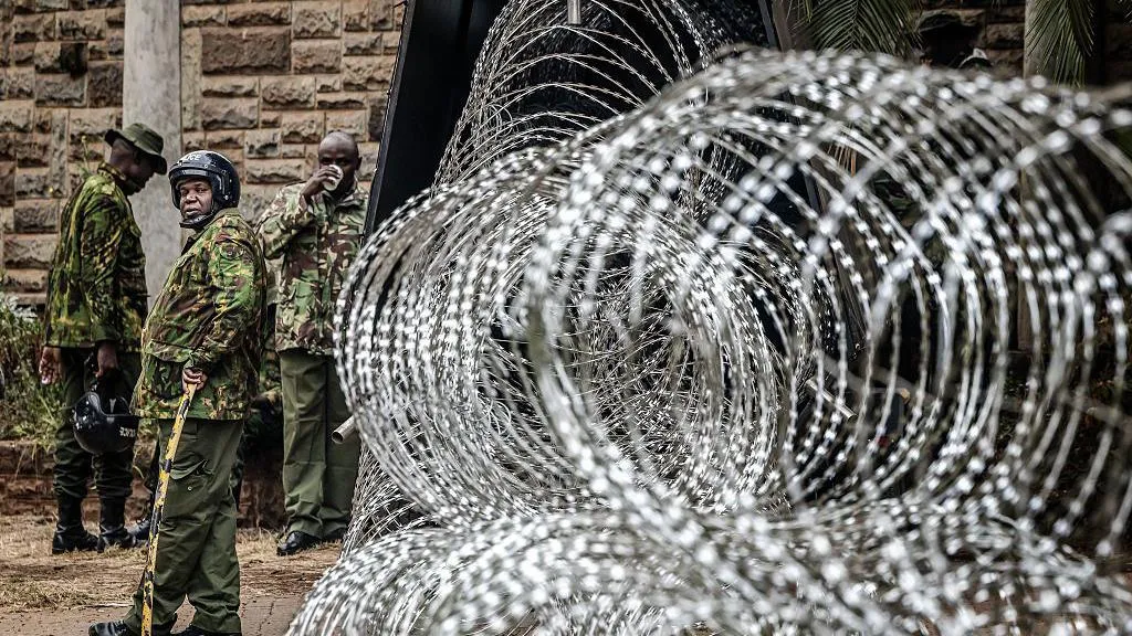 Police seal off Nairobi as Kenya braces...