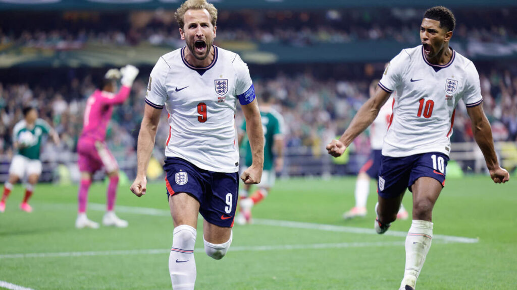 'Easy to create divisions' – Kane says England are 'completely together'