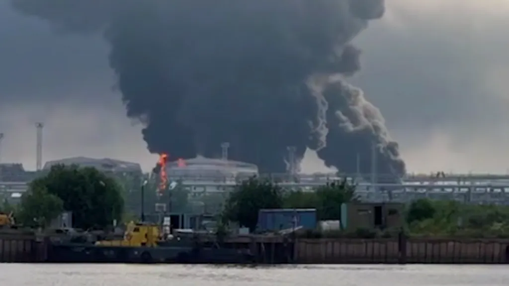 Ukraine hits major oil terminal in...