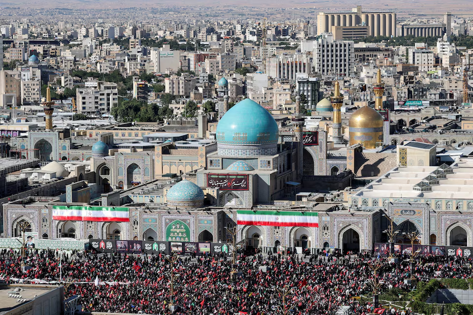 Iran to bury slain Supreme Leader in...