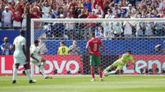 Mbappe and Dembele send France into World Cup semi-finals