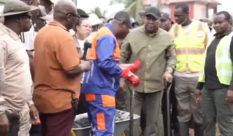 President Mahama joins clean-up exercise at Tse Addo