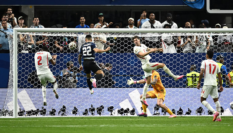 Holders Argentina beat England 2-1 to set up World Cup final against Spain