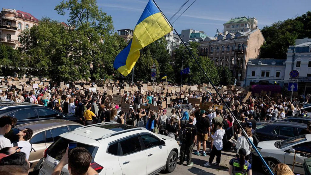 Protests erupt in Ukraine after Zelensky dismisses popular Defence Minister Fedorov