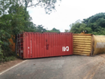 Police divert traffic as articulated truck blocks Birimso Bridge on Accra-Kumasi Highway