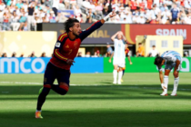 Spain battle past 10-man Argentina 1-0 in extra time to win World Cup 