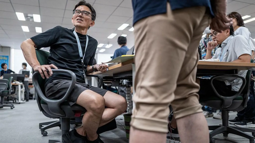 Tokyo urges men to wear shorts to work,...