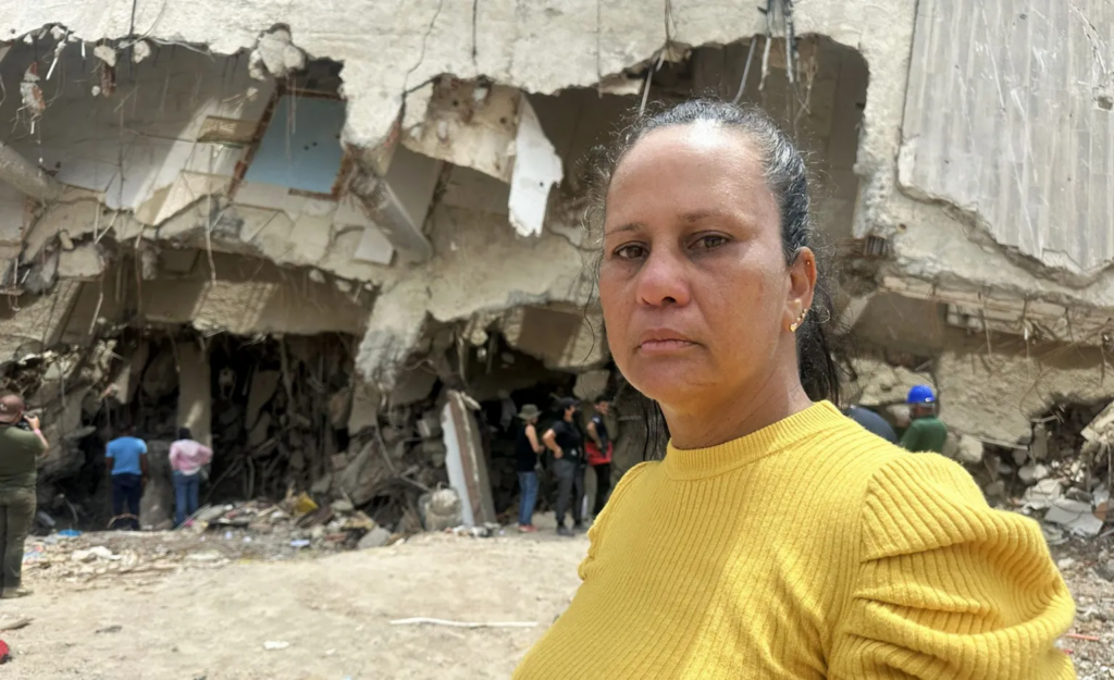 One month after earthquakes, Venezuelans...