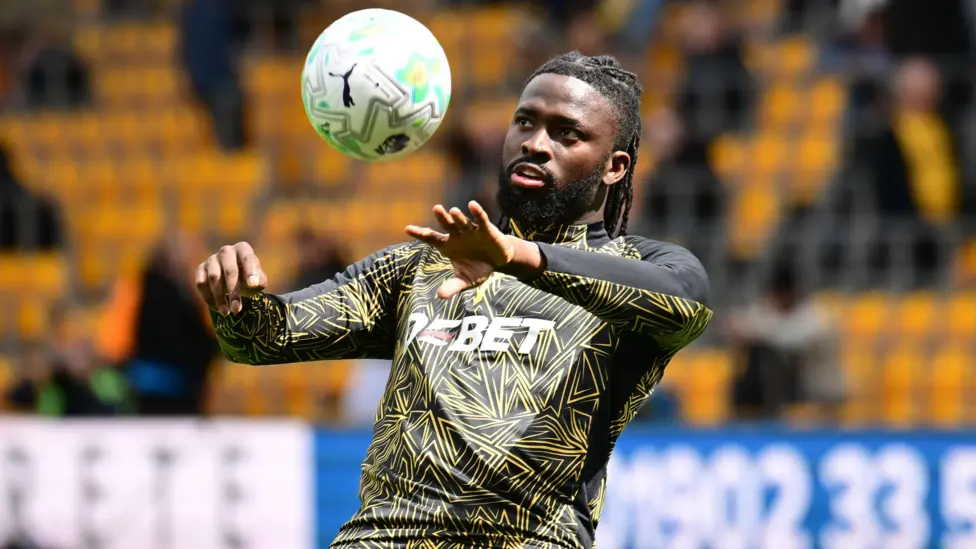 Wolves striker Arokodare joins Ajax on...
