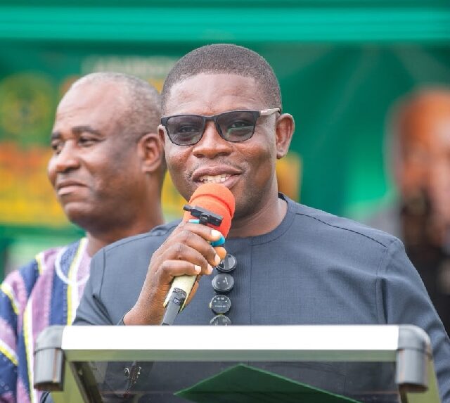 Government launches GH¢598m project to connect 211 Central Region communities to national grid
