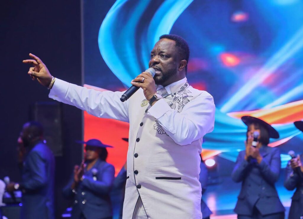 Prophet Emmanuel Adjei leads powerful...