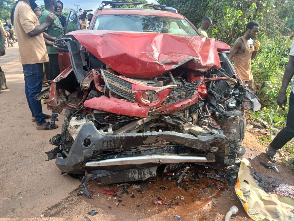 Three killed in fatal crash on Kyebi–Asikam road