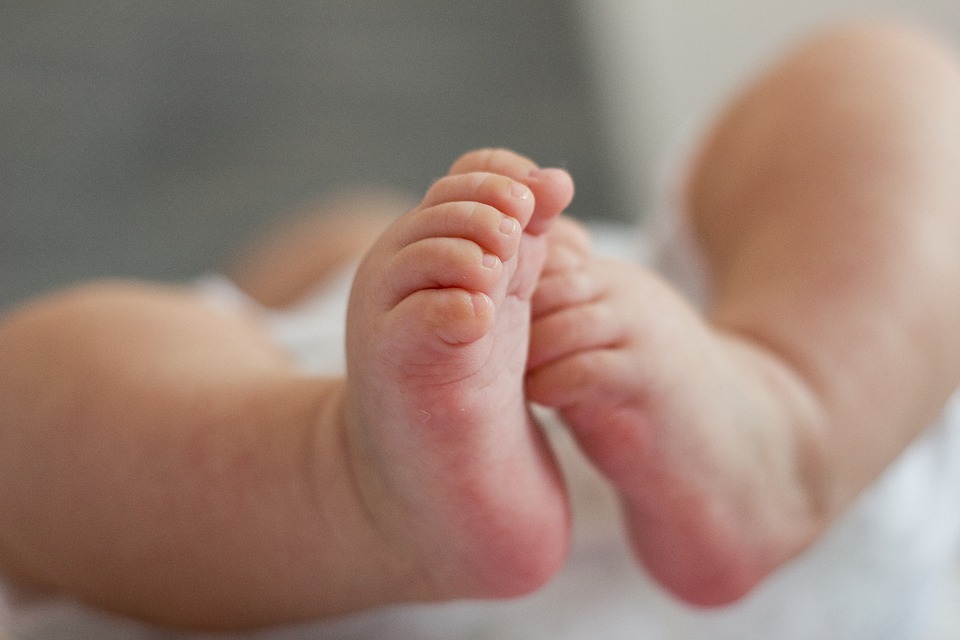 Newborn baby found in dustbin at Kasoa...