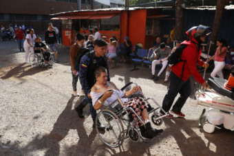 Photos: 7.4-magnitude earthquake rocks western Colombia