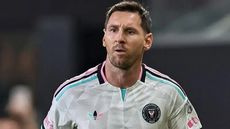 Casemiro scores own goal as Messi returns...