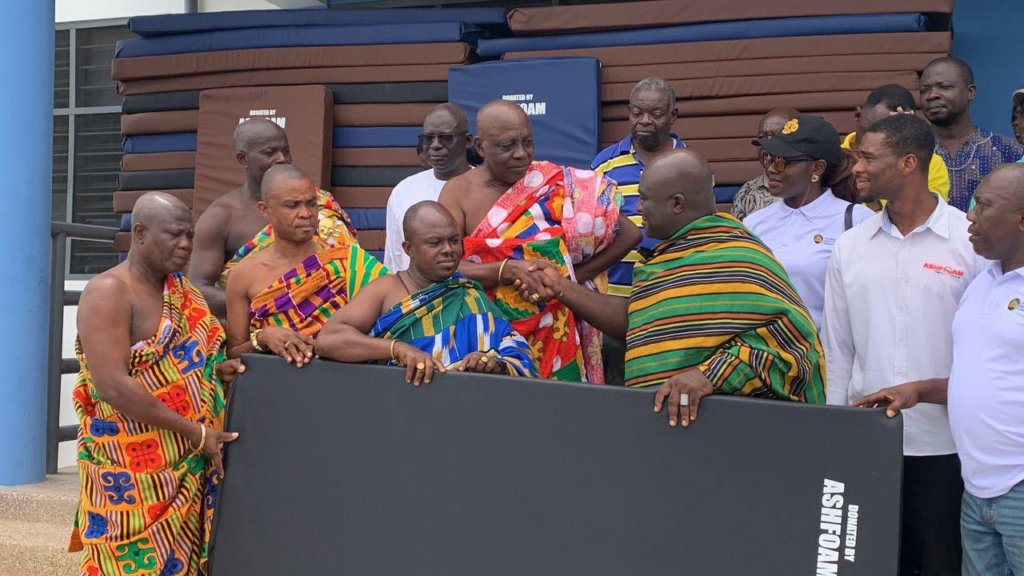 Asantehene's alma mater 'Sefwi Wiawso SHS' receives 600 mattresses from Otumfuo Osei Tutu II Foundation