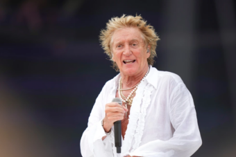 Sir Rod Stewart calls off remaining tour dates after coronary stent procedure