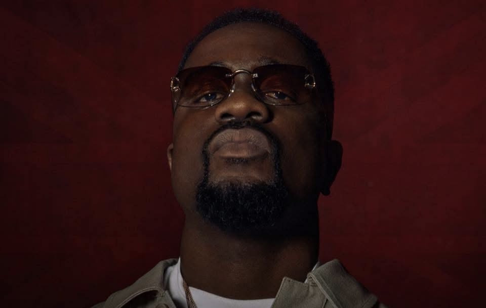 Sarkodie urges SarkNation to reject toxic...