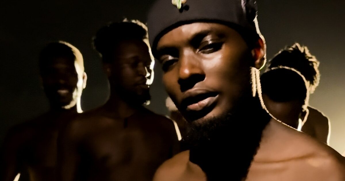 Asiama returns with a cinematic new single ‘No Place’