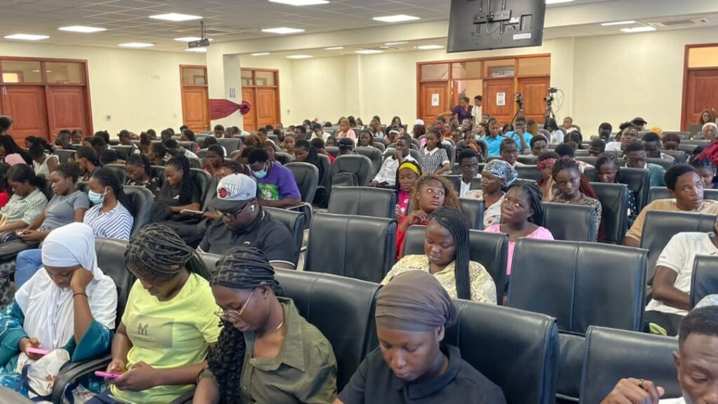 UniMAC Dean urges freshers to build strong ...