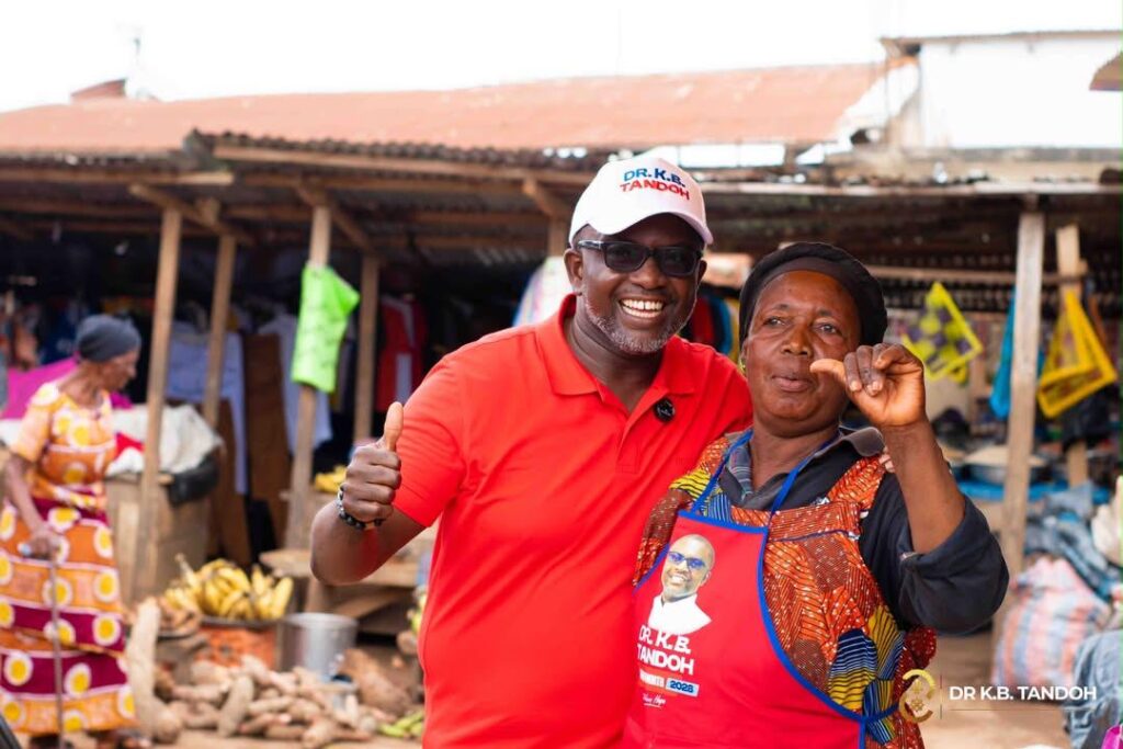 Dr Kwabena Bempah Tandoh engages Mim market traders as Parliamentary campaign gathers momentum