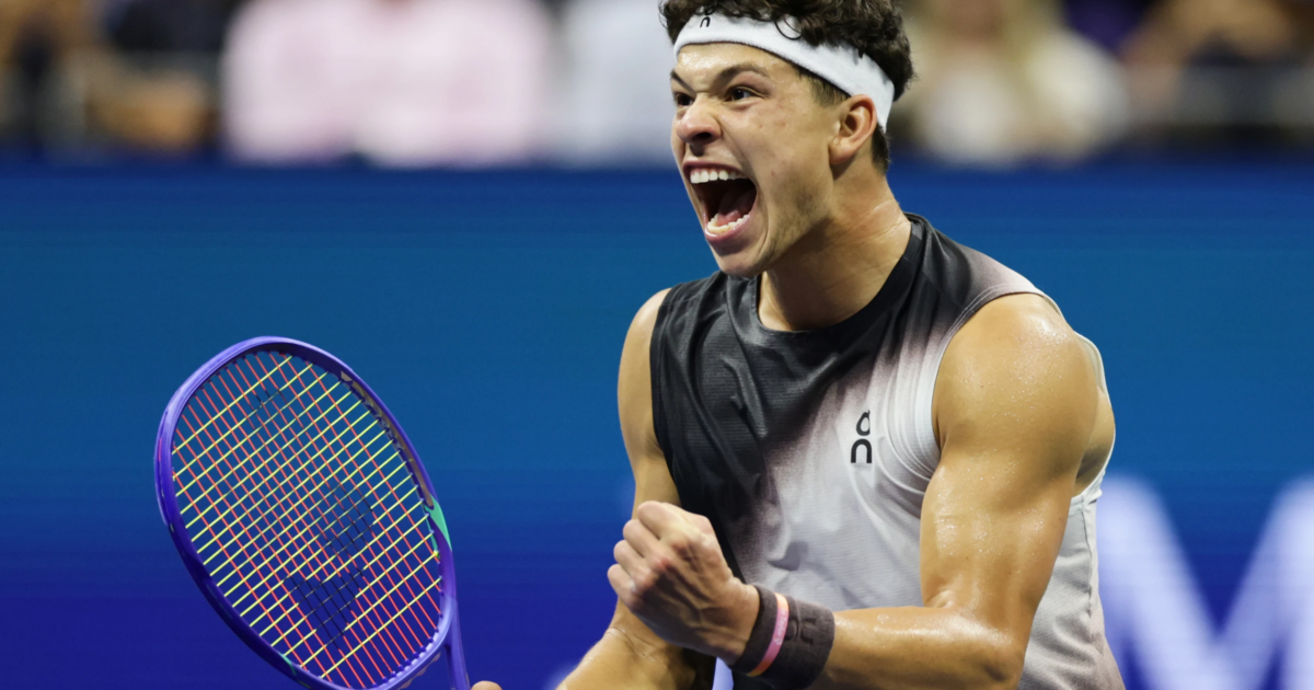 Ben Shelton reaches the US Open semifinals after beating Carlos Alcaraz