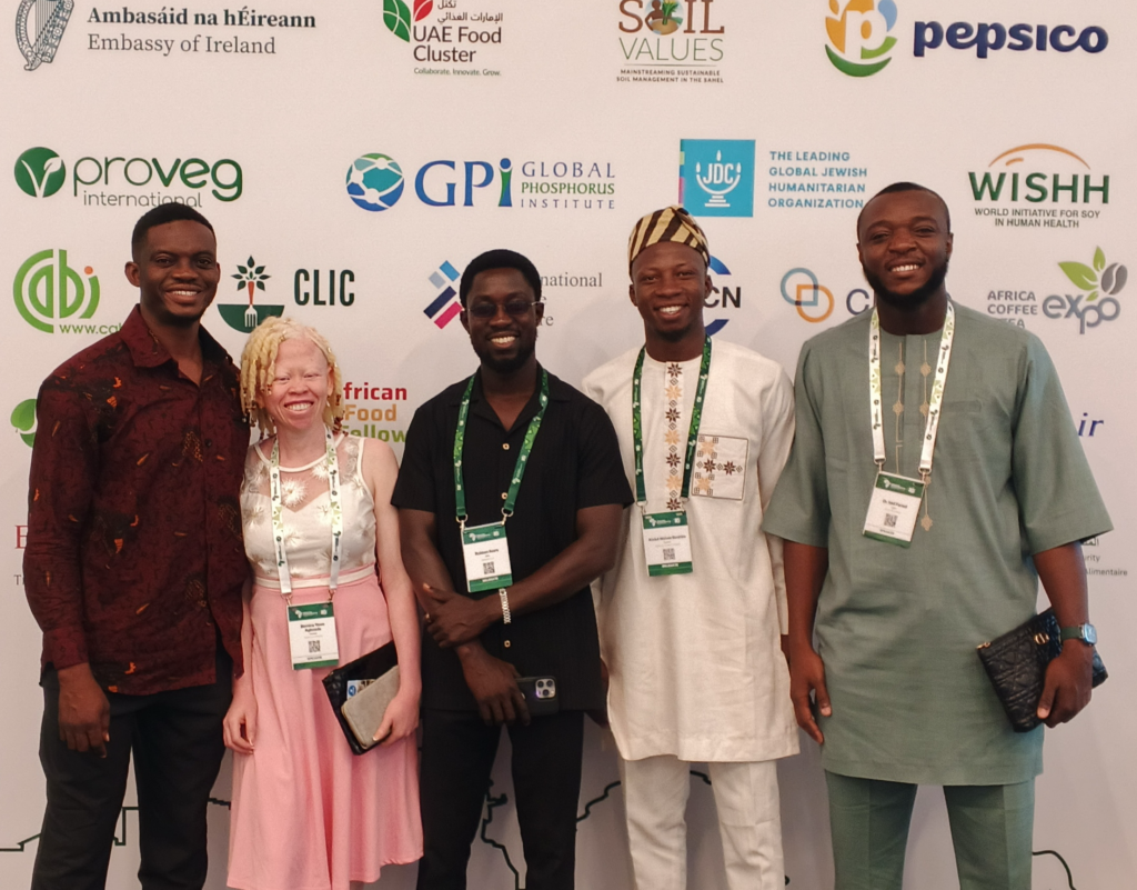 Young Ghanaian entrepreneurs pursue...