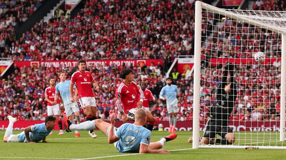 No weekend game for Manchester derby VAR...