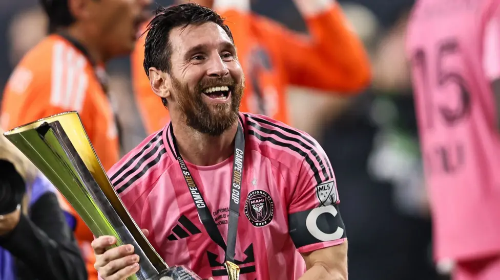 Becham backs Messi for Ballon d’Or after...