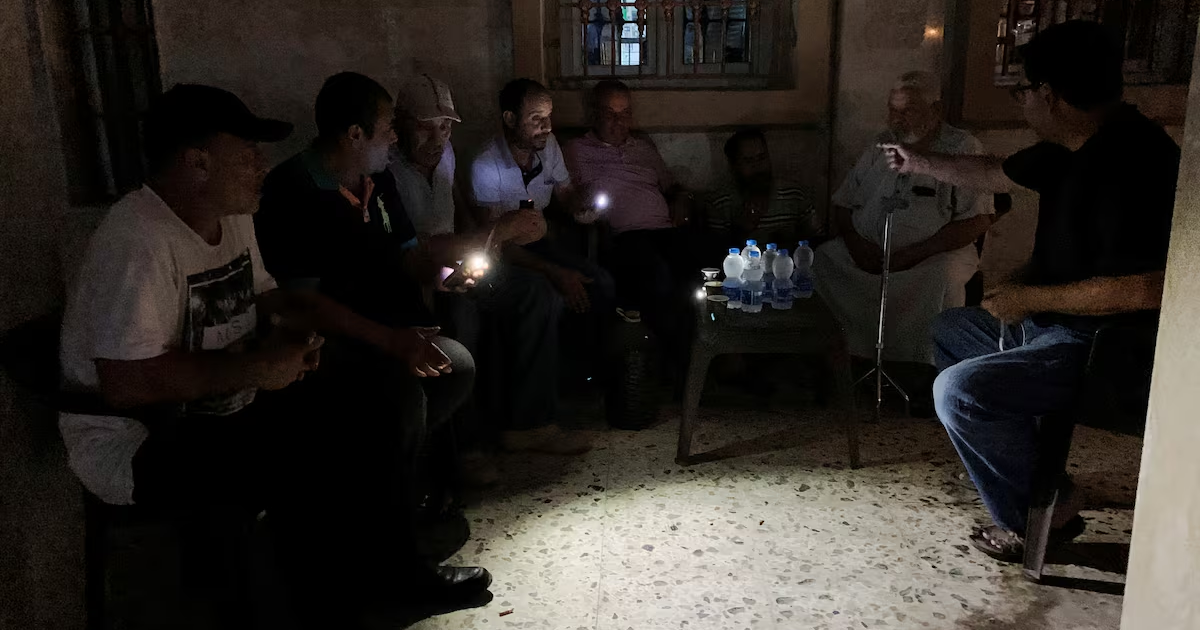 Libya power cuts push small businesses and weary citizens to brink