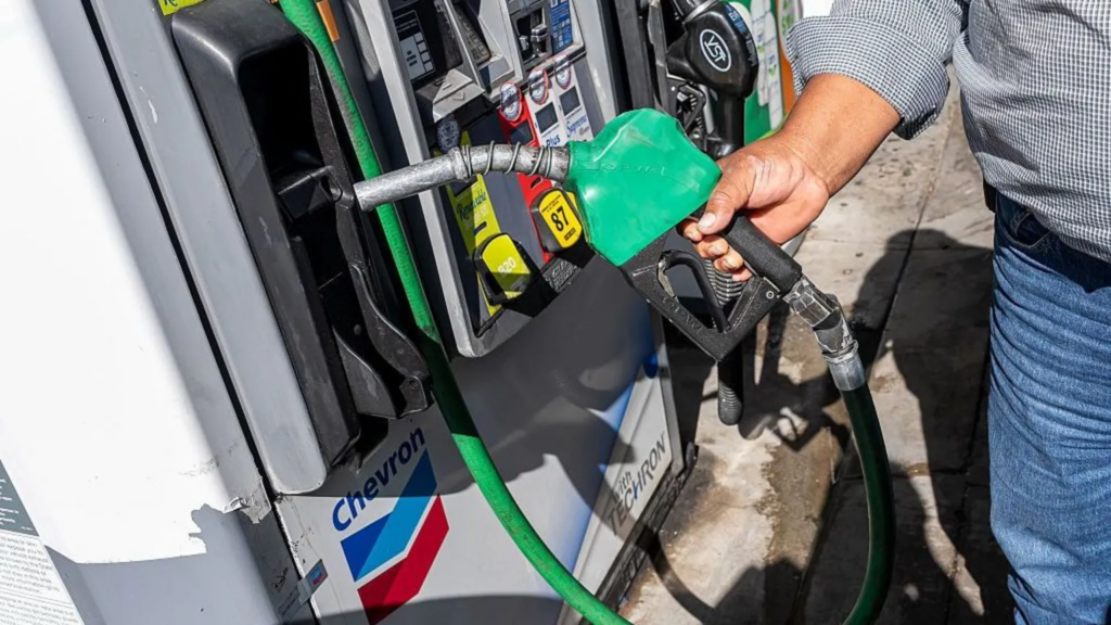 Trump says he would back ban on diesel...
