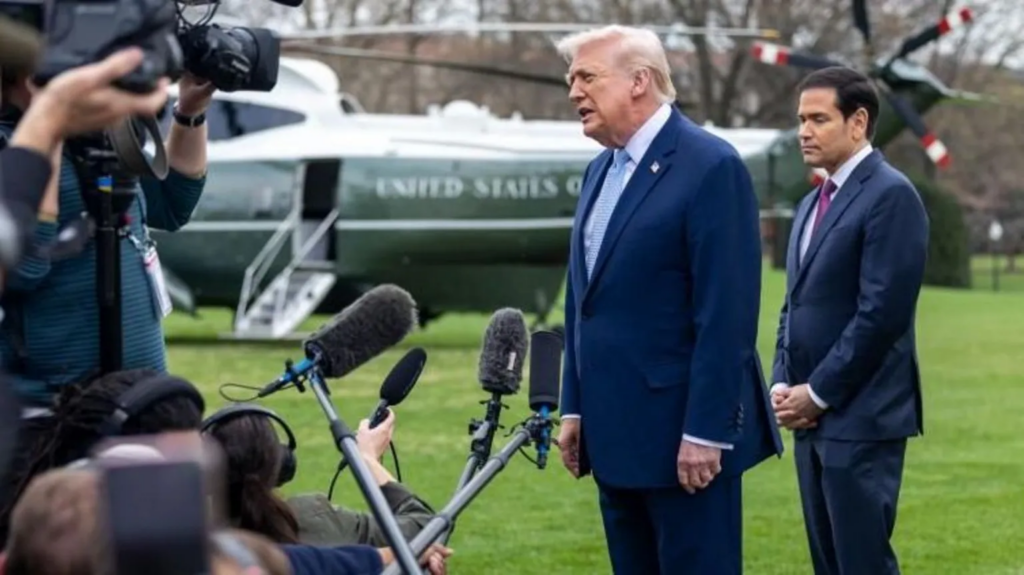 Trump administration accuses banned media...